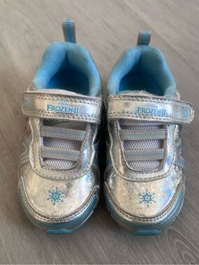 Frozen II light up Velcro sneakers
